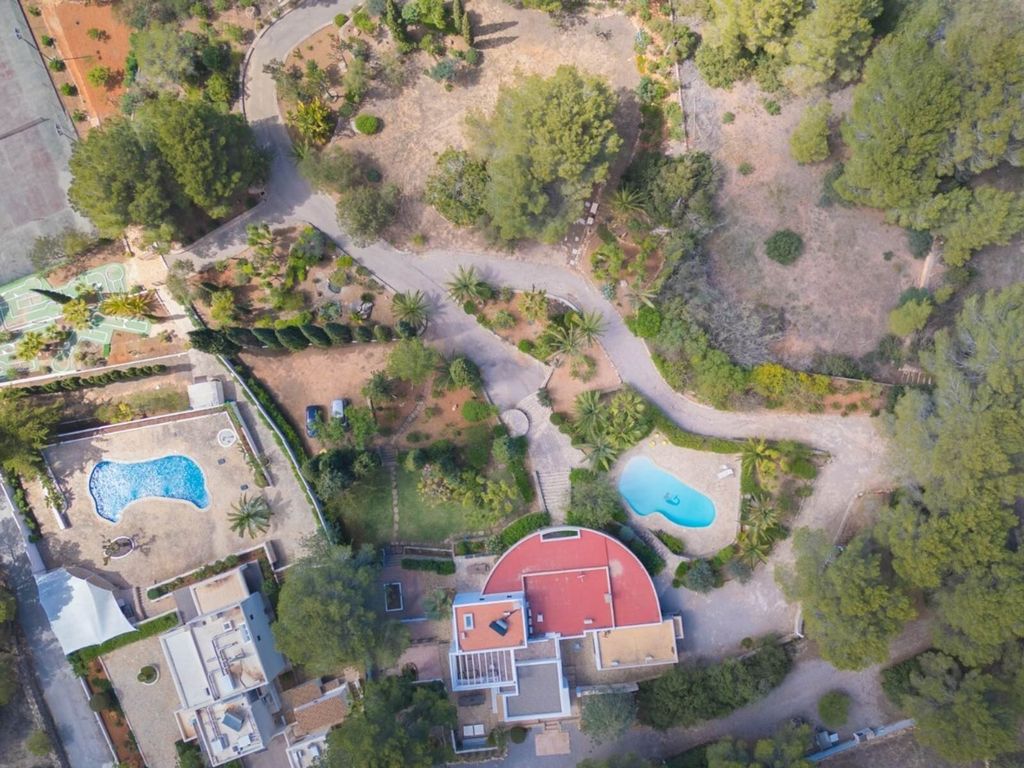 Property photo 1 of 10