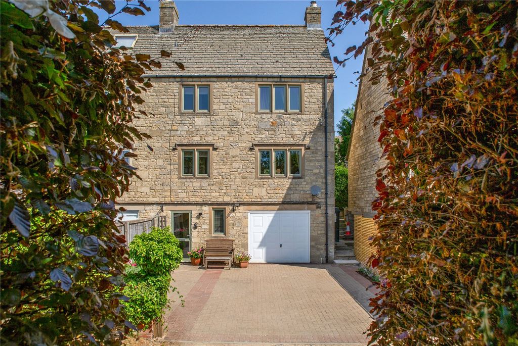 Property photo 1 of 33 Picture No. 42