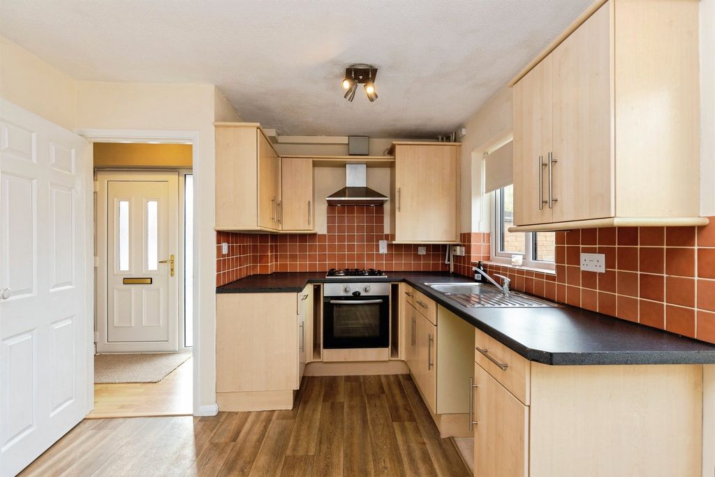 Property photo 2 of 17