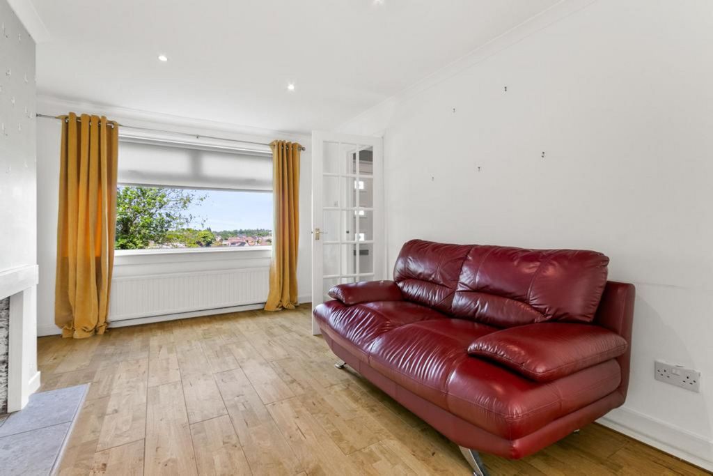 Property photo 3 of 30