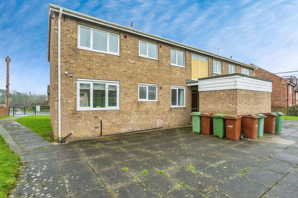 Property photo 2 of 14