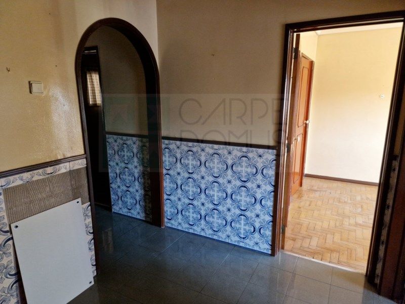 Property photo 3 of 36