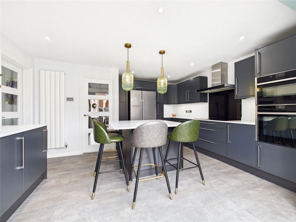 Property photo 1 of 14 Picture No. 13