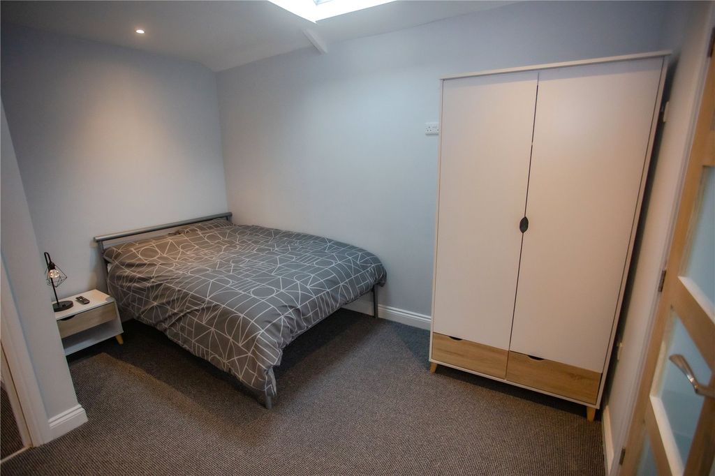 Property photo 3 of 16 Picture No. 05