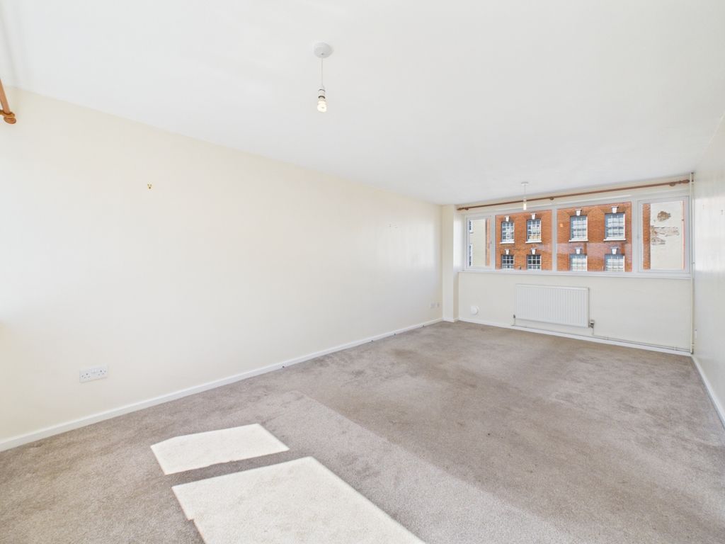 Property photo 2 of 8 Cam01791G0-Pr0249-Still002