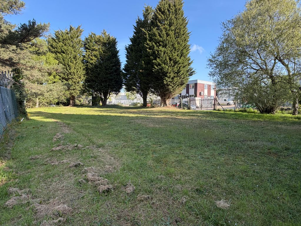 Property photo 3 of 5