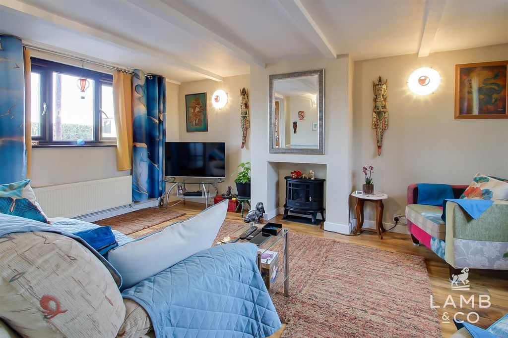 Property photo 2 of 16