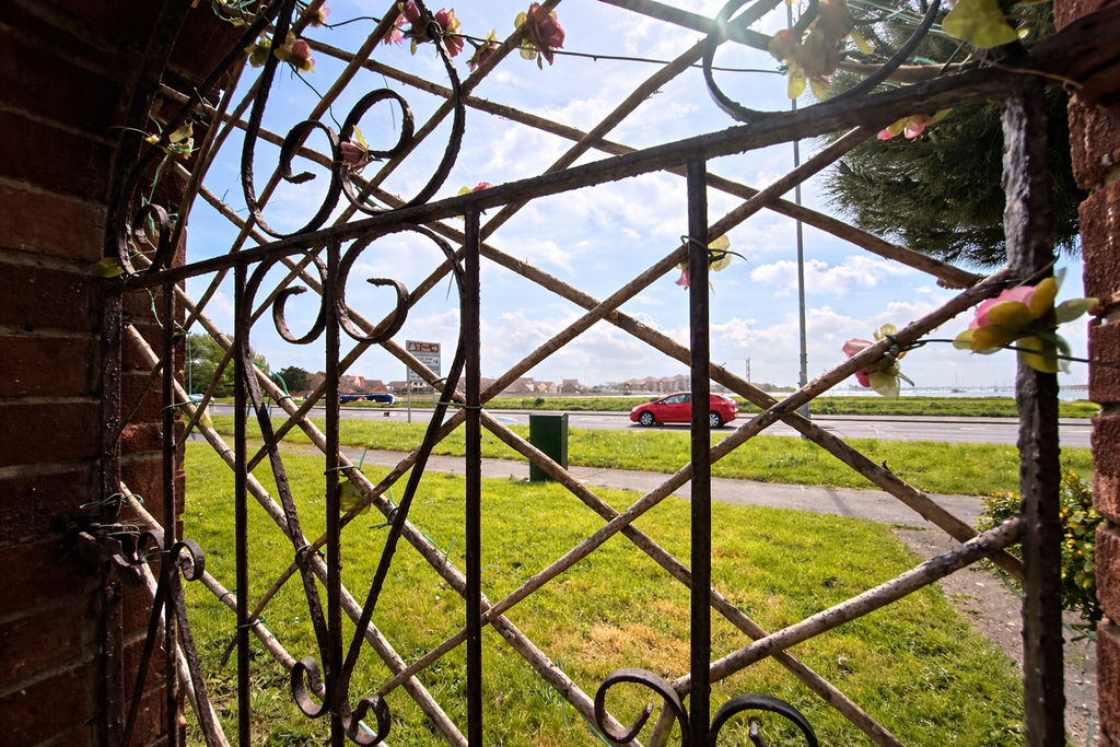 Property photo 3 of 12