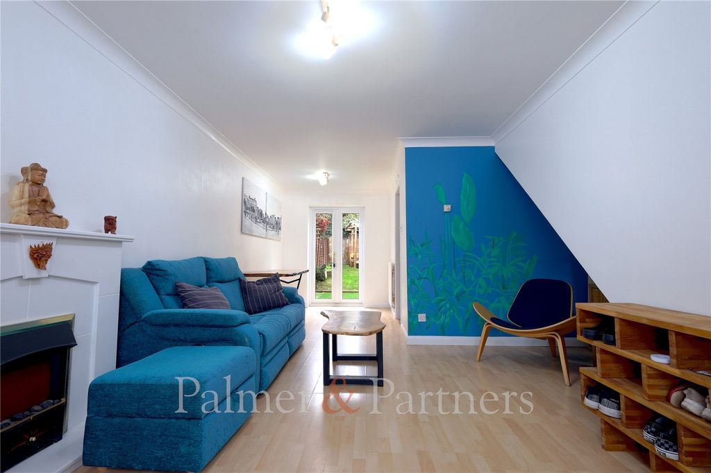 Property photo 2 of 9 Picture No. 18