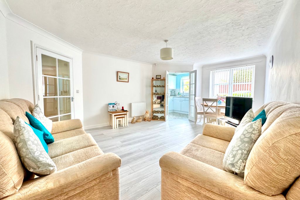 Property photo 3 of 11