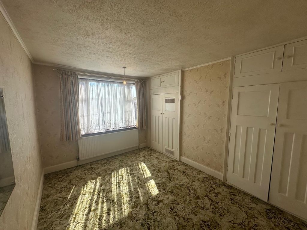 Property photo 2 of 15 Photo 3