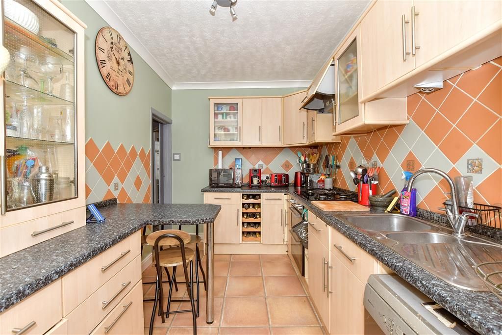 Property photo 2 of 13 Kitchen