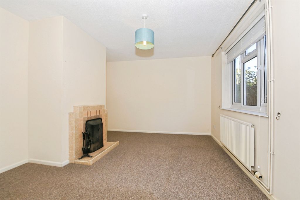 Property photo 3 of 14