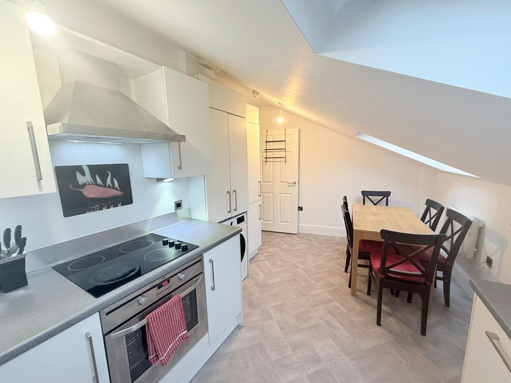 Property photo 3 of 16 Picture No. 06