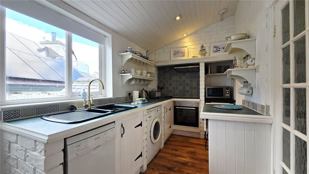 Property photo 3 of 12 Picture No. 16