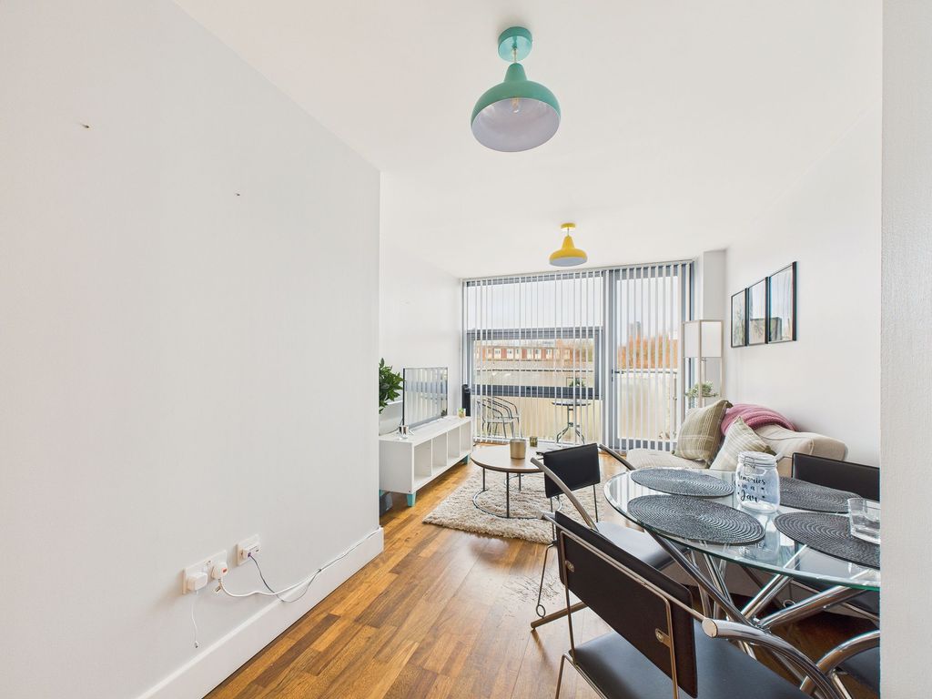 Property photo 3 of 4 Lounge/Diner