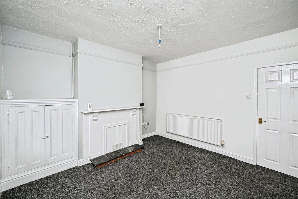 Property photo 3 of 12 Living Room