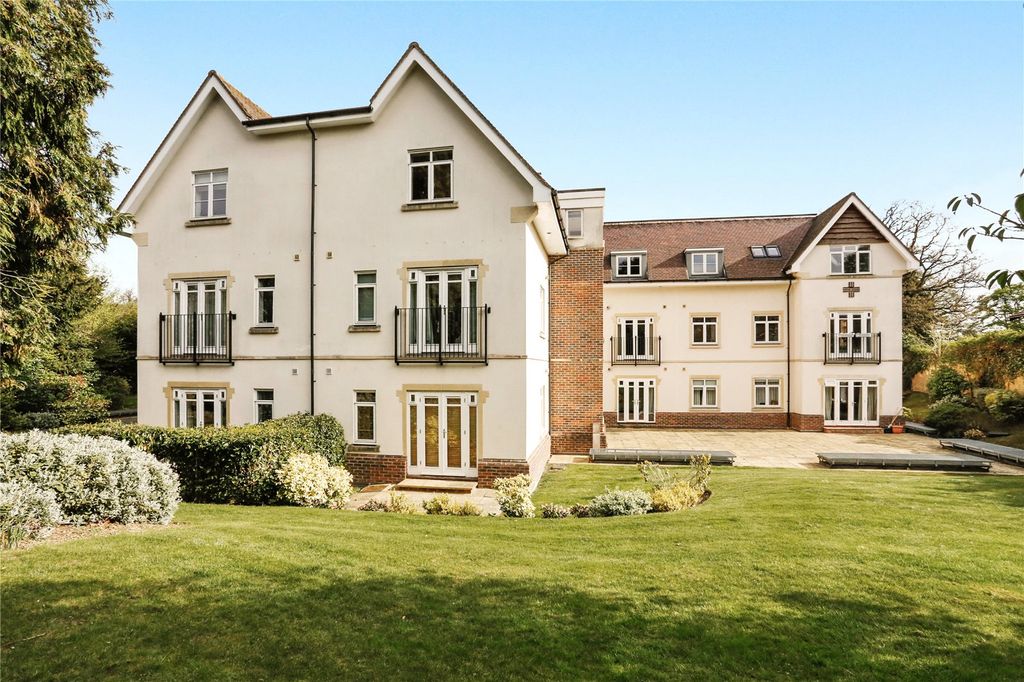 Property photo 3 of 10