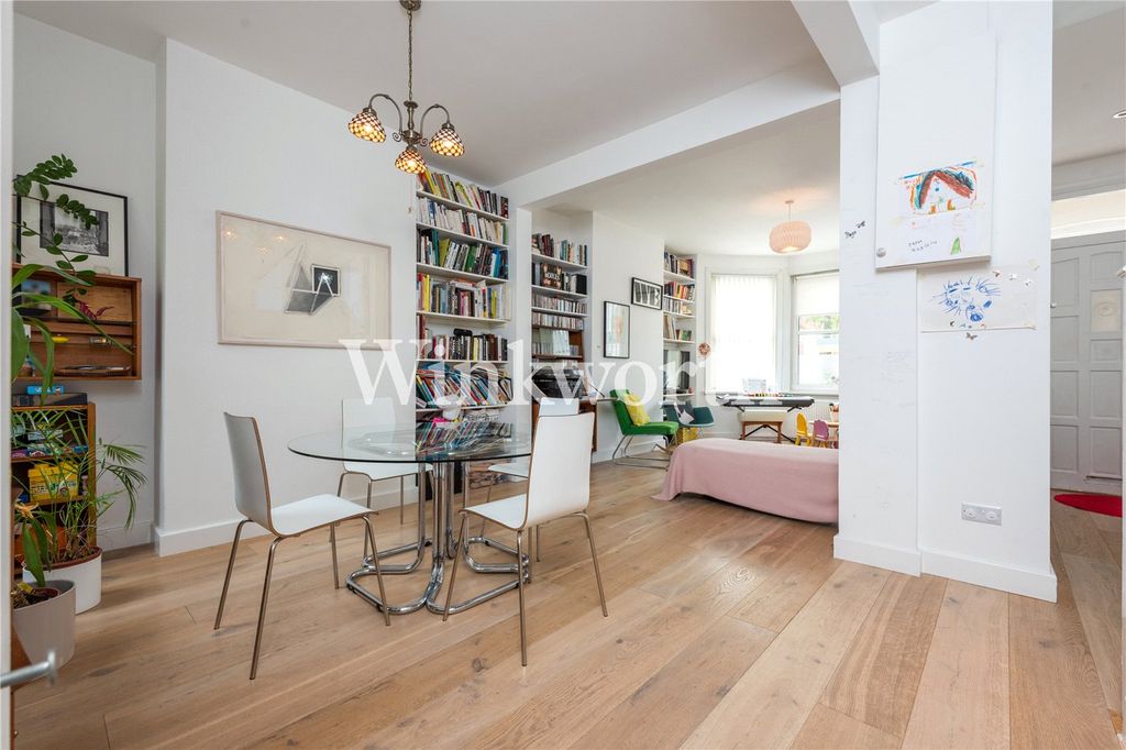 Property photo 1 of 17 Picture No. 07