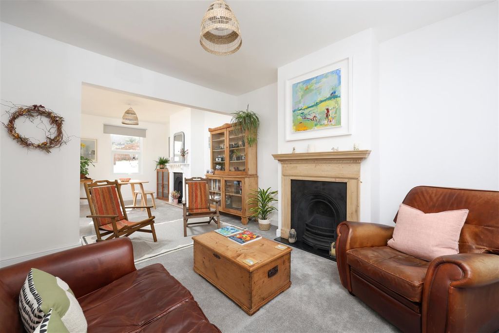 Property photo 1 of 26