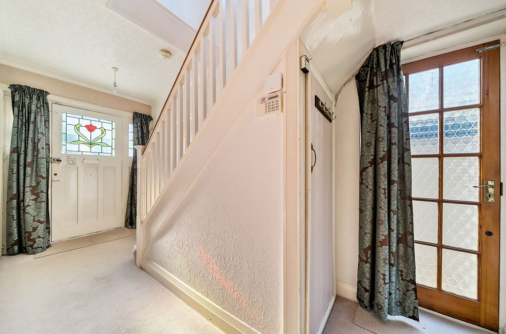 Property photo 2 of 14 1313997-14-685474...