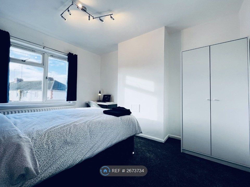 Property photo 3 of 11