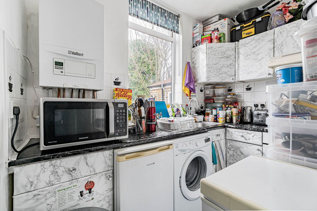 Property photo 3 of 9