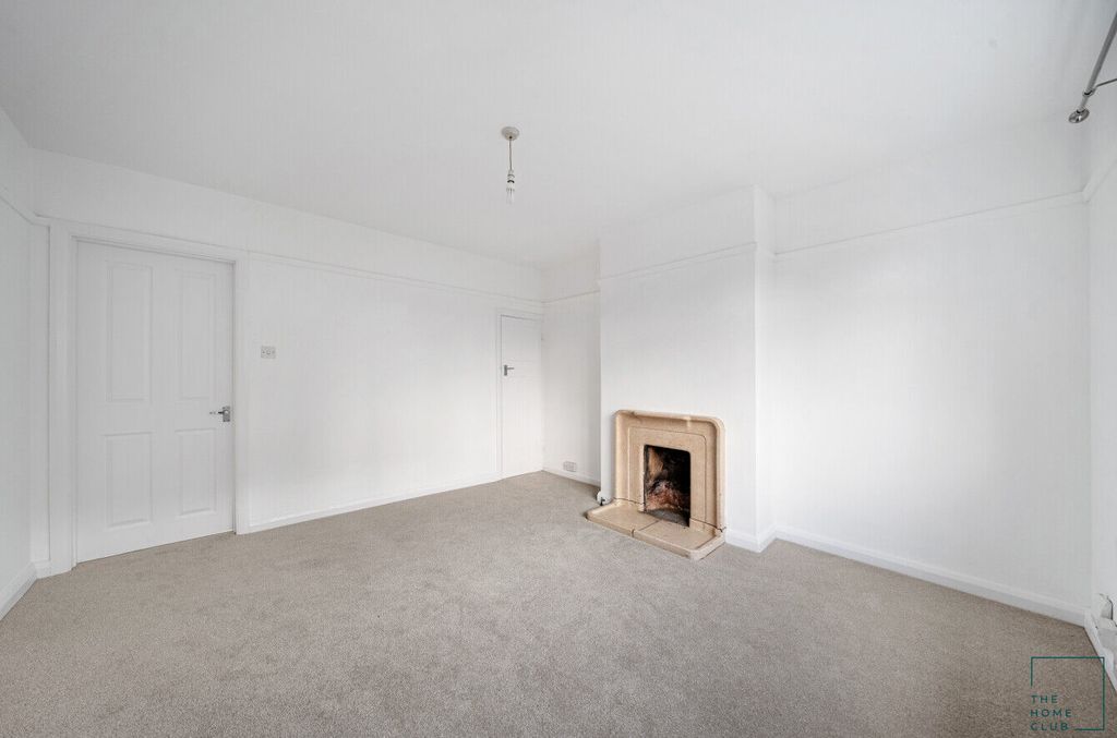 Property photo 2 of 15 0De811F4-Bb2F-4576-B28A-Af82E8424Ab6