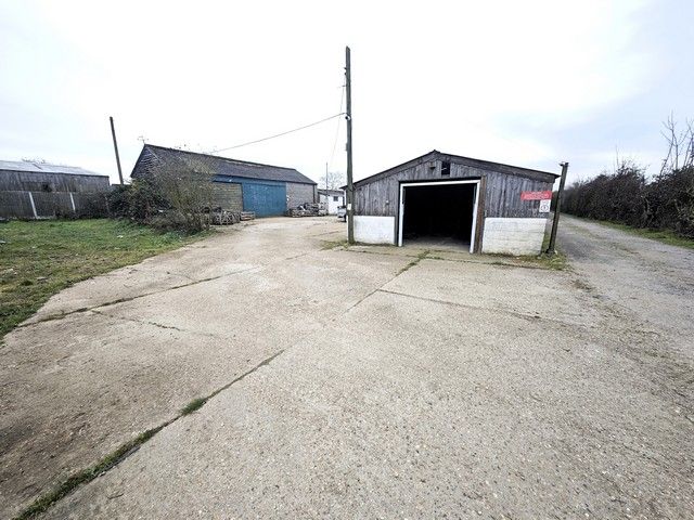 Property photo 3 of 4
