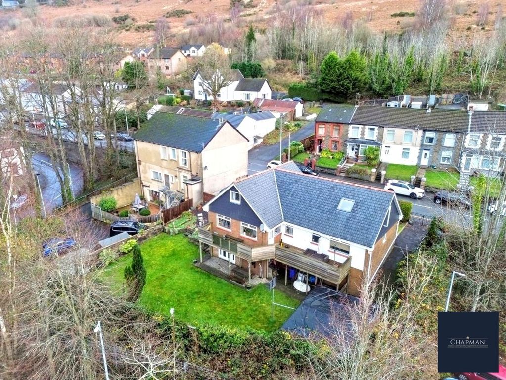 Property photo 3 of 43