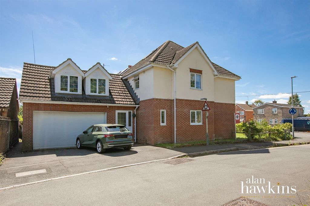 Property photo 2 of 27 Ah3486.Jpg