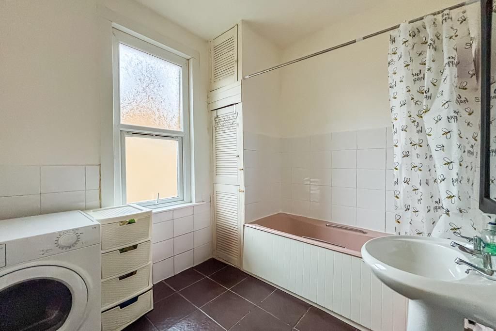 Property photo 3 of 6 Bathroom