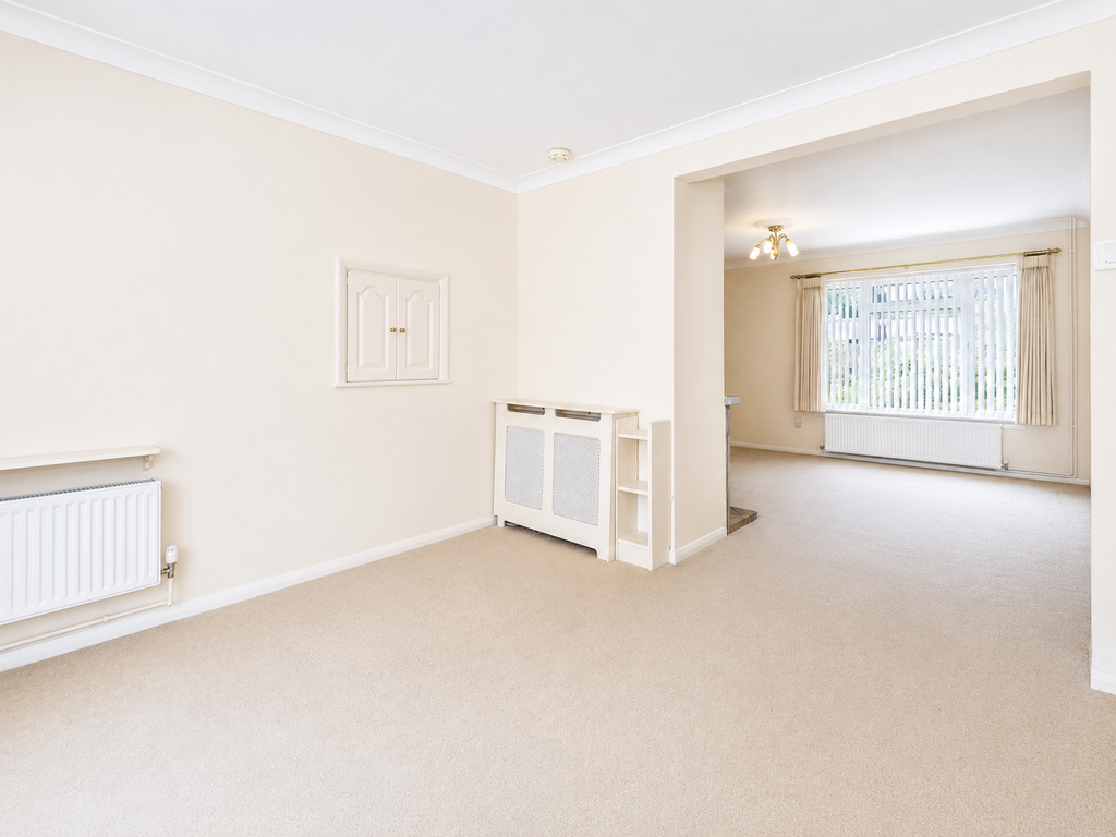 Property photo 2 of 20 Living/Dining Room