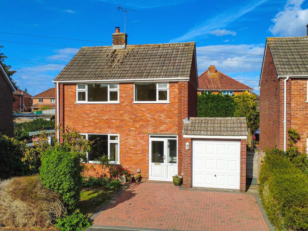 Property photo 1 of 24 5563941