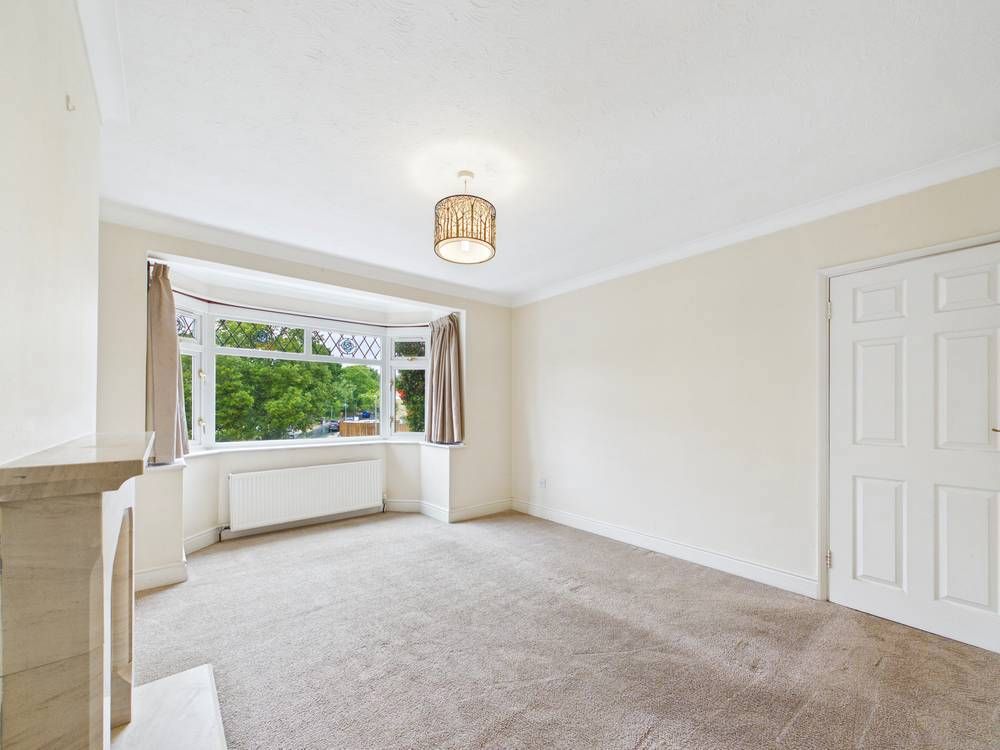 Property photo 3 of 17 Giraffe360-Still007