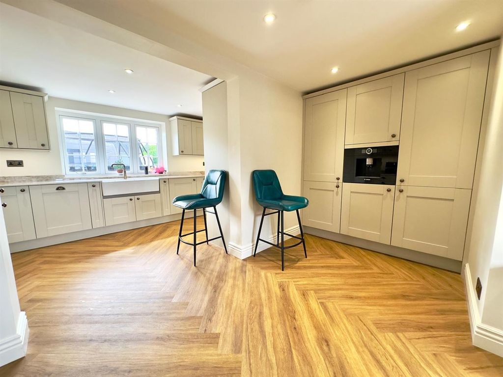 Property photo 2 of 35 Kitchen