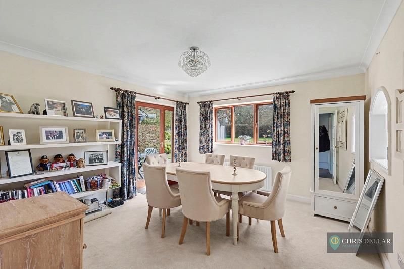 Property photo 2 of 28 Haymead End