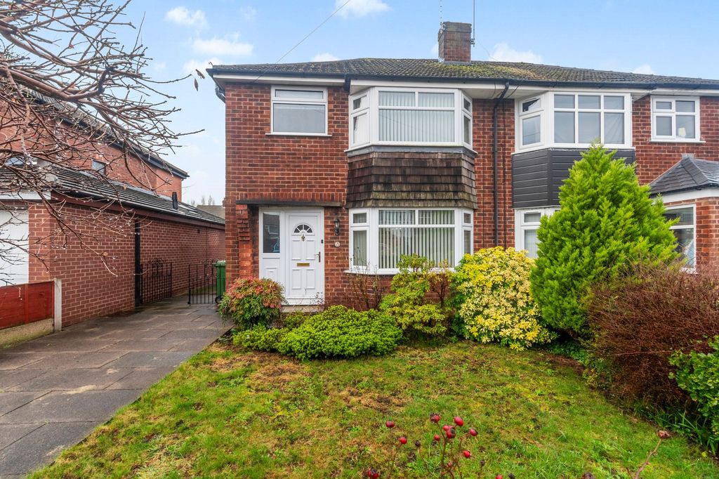 Property photo 1 of 18