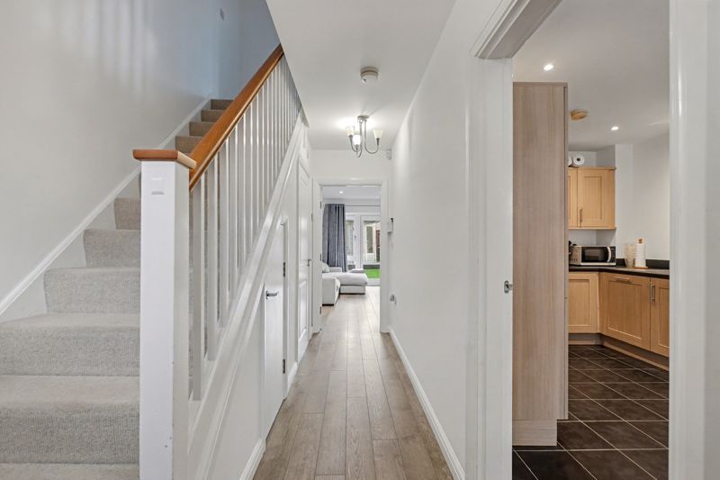 Property photo 2 of 16 Photo 3