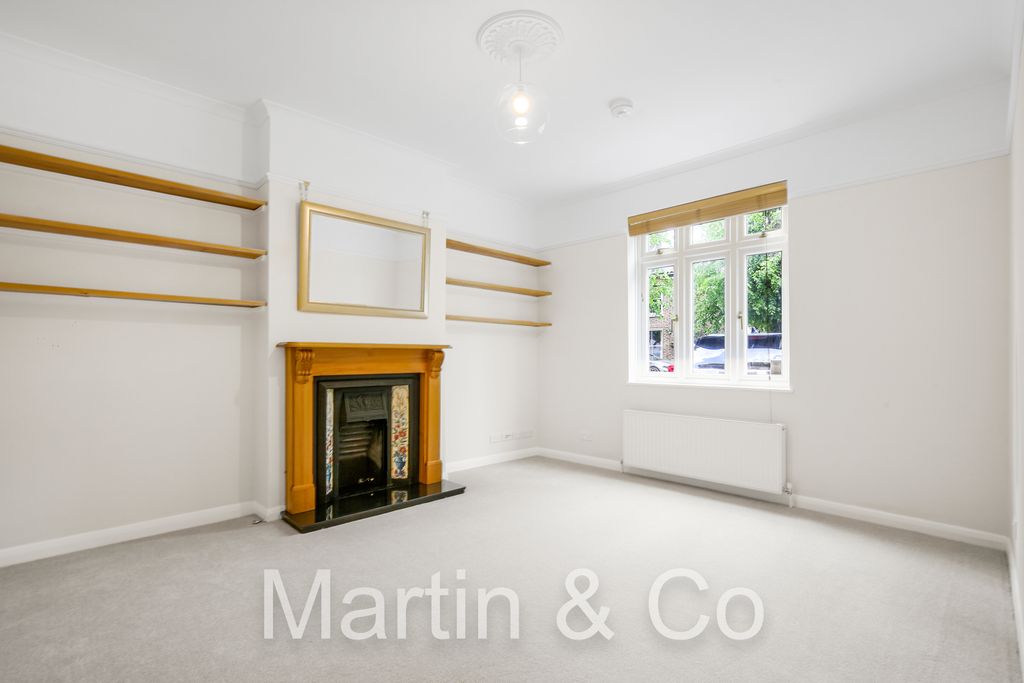 Property photo 3 of 22
