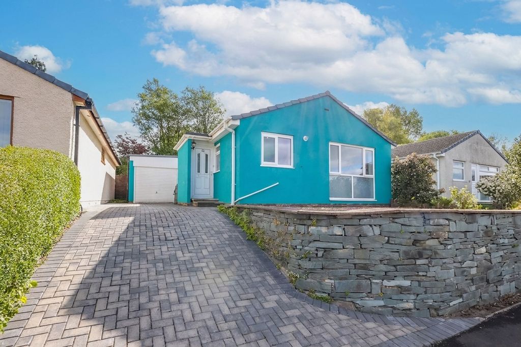 Property photo 1 of 34