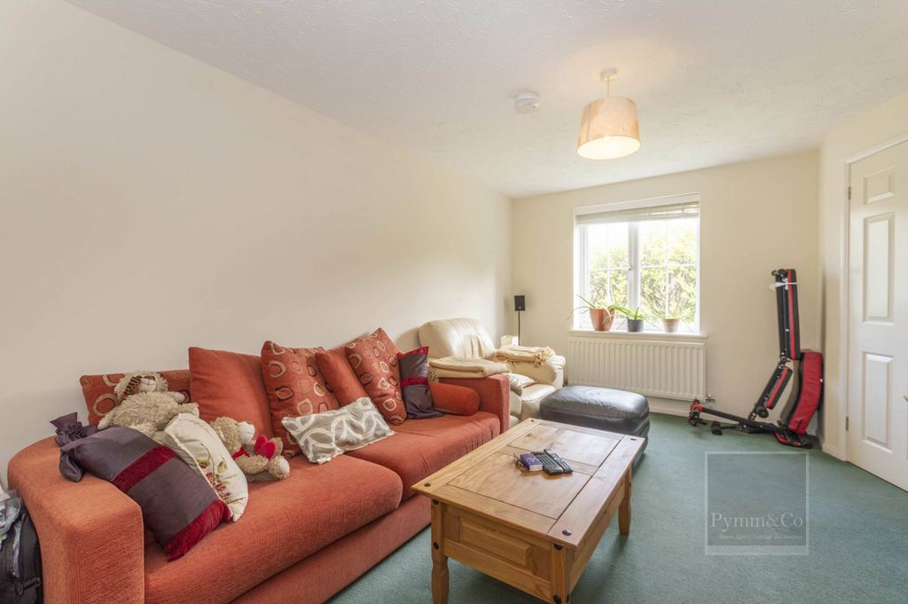 Property photo 3 of 17