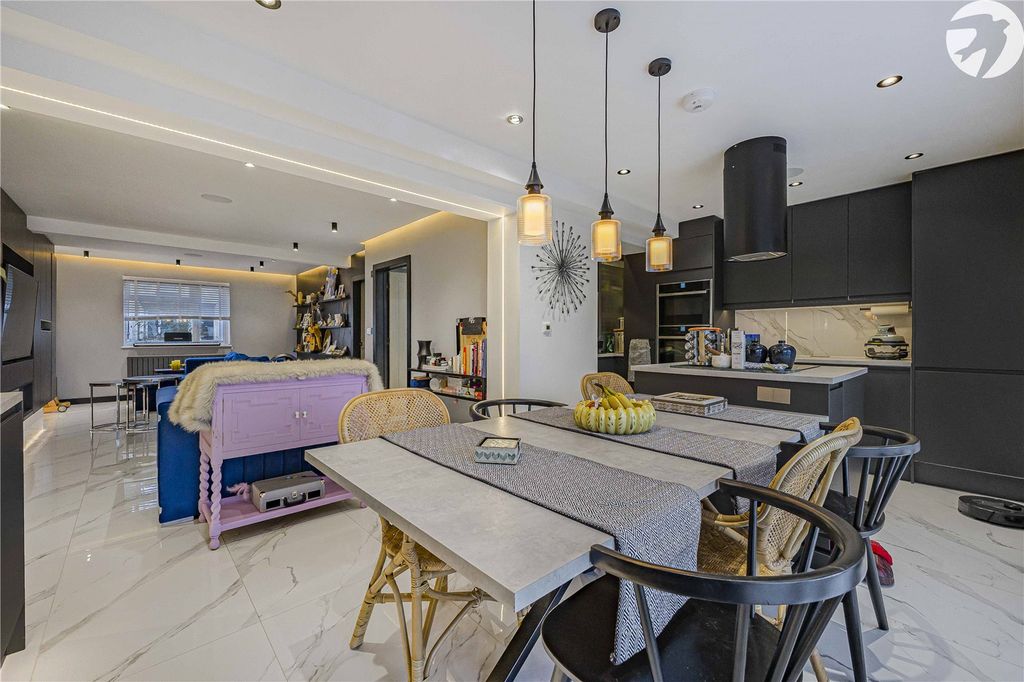 Property photo 3 of 15 Picture No. 09