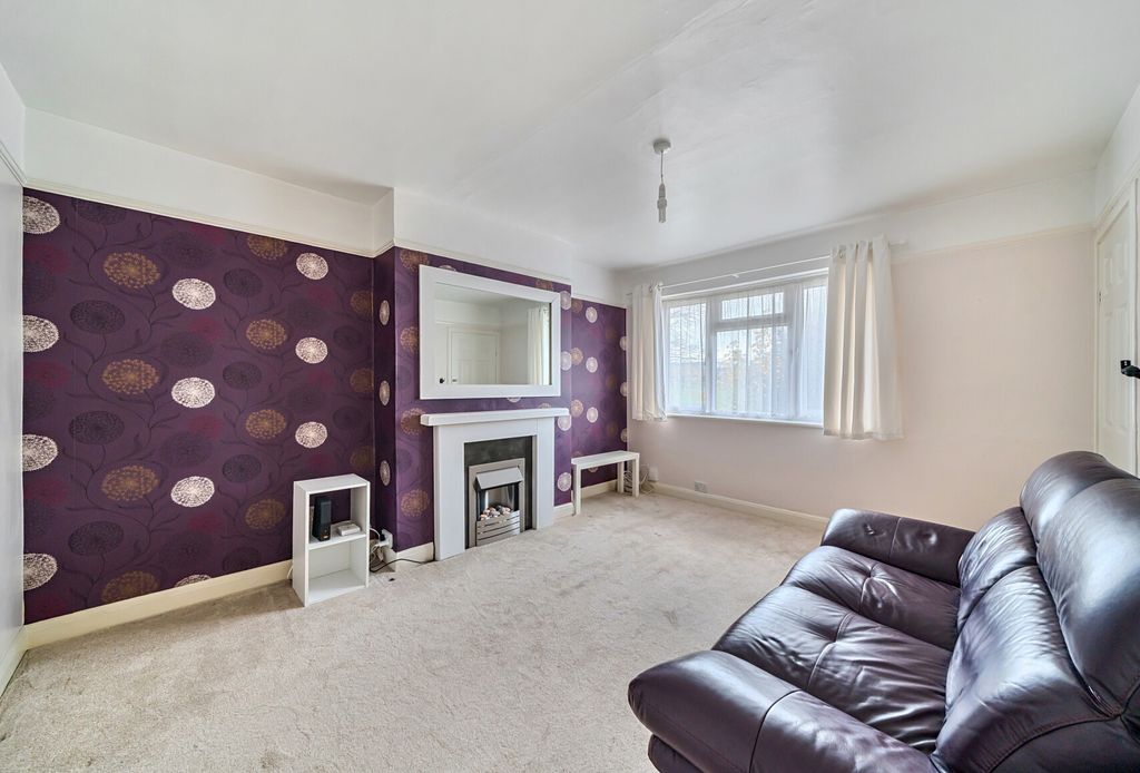 Property photo 3 of 13 Living Room