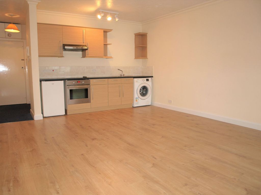 Property photo 2 of 6 Kitchen/Living Space