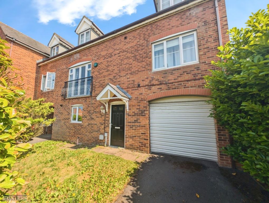 Property photo 1 of 21 External