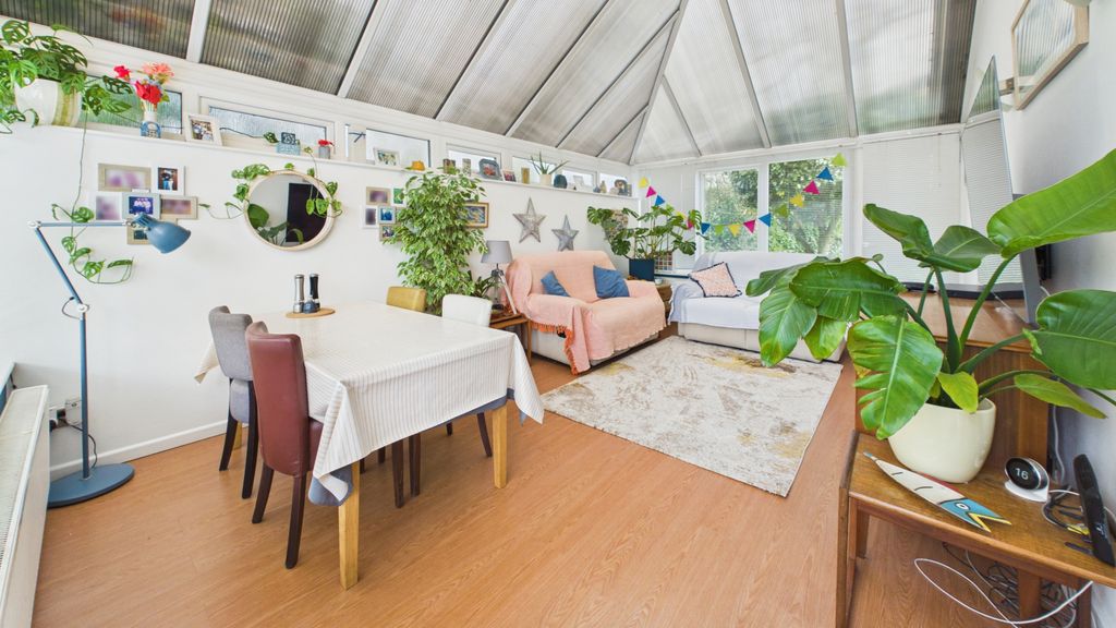 Property photo 2 of 22 Gallery