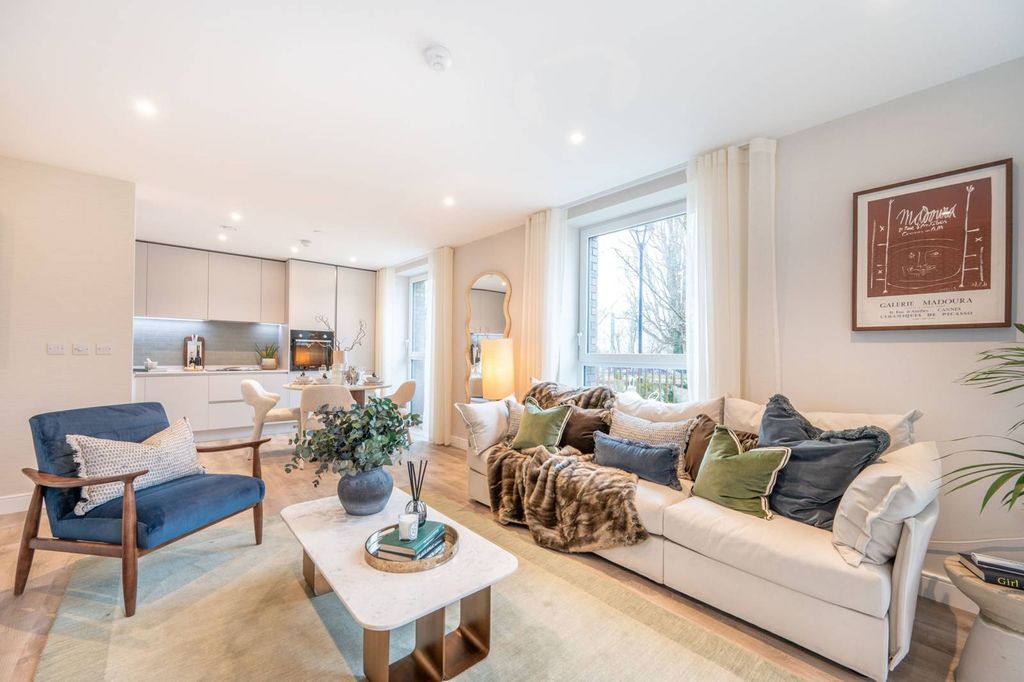 Property photo 1 of 9