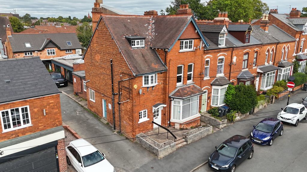 Property photo 3 of 38