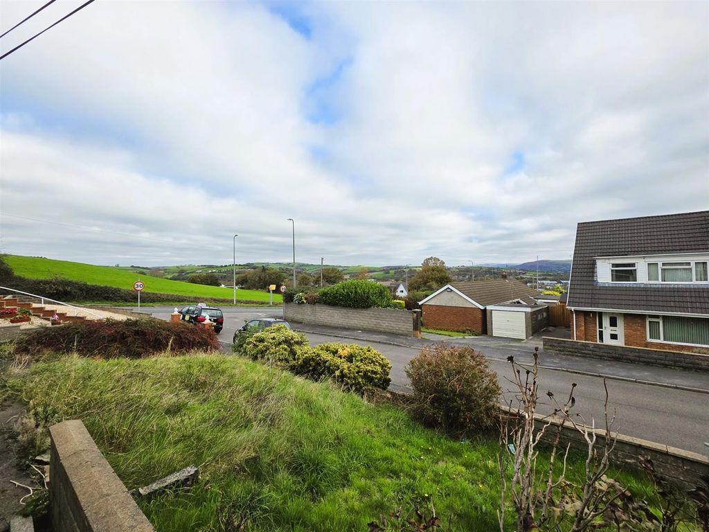 Property photo 2 of 17 20251014_110137.Jpg